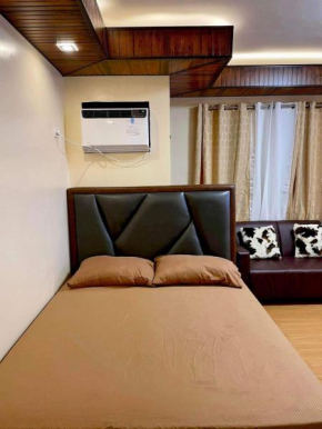 Bria Flats Condominium Azure
